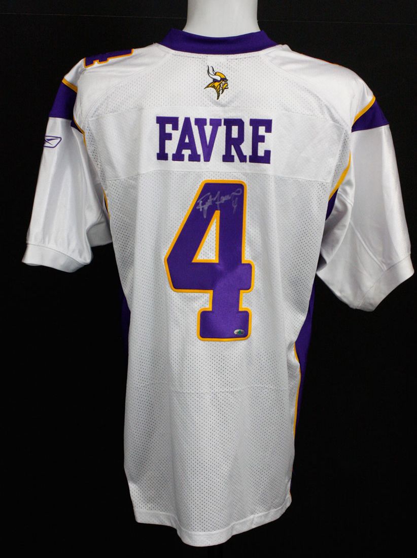 brett favre vikings t shirt