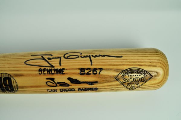 Tony Gwynn Autographed Bat