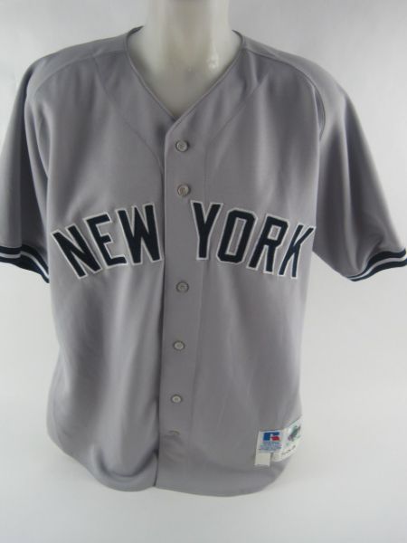 Gary Tuck 1999 New York Yankees Professional Model Jersey w/Medium Use