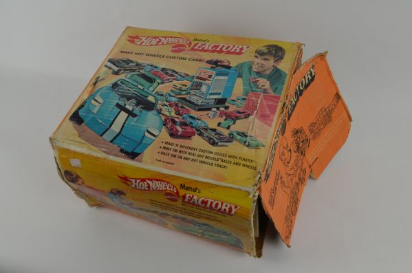 Vintage Hot Wheels Factory w/Original Packaging