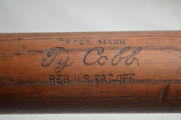 Ty Cobb 1925-33 Louisviller Slugger 40 TC Store Model Bat 