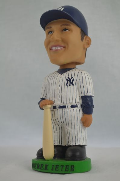 Derek Jeter Hand Painted Bobble Dobble Bobble Head w/Original Box