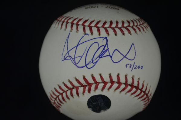 Ichiro Suzuki Autographed Baseball