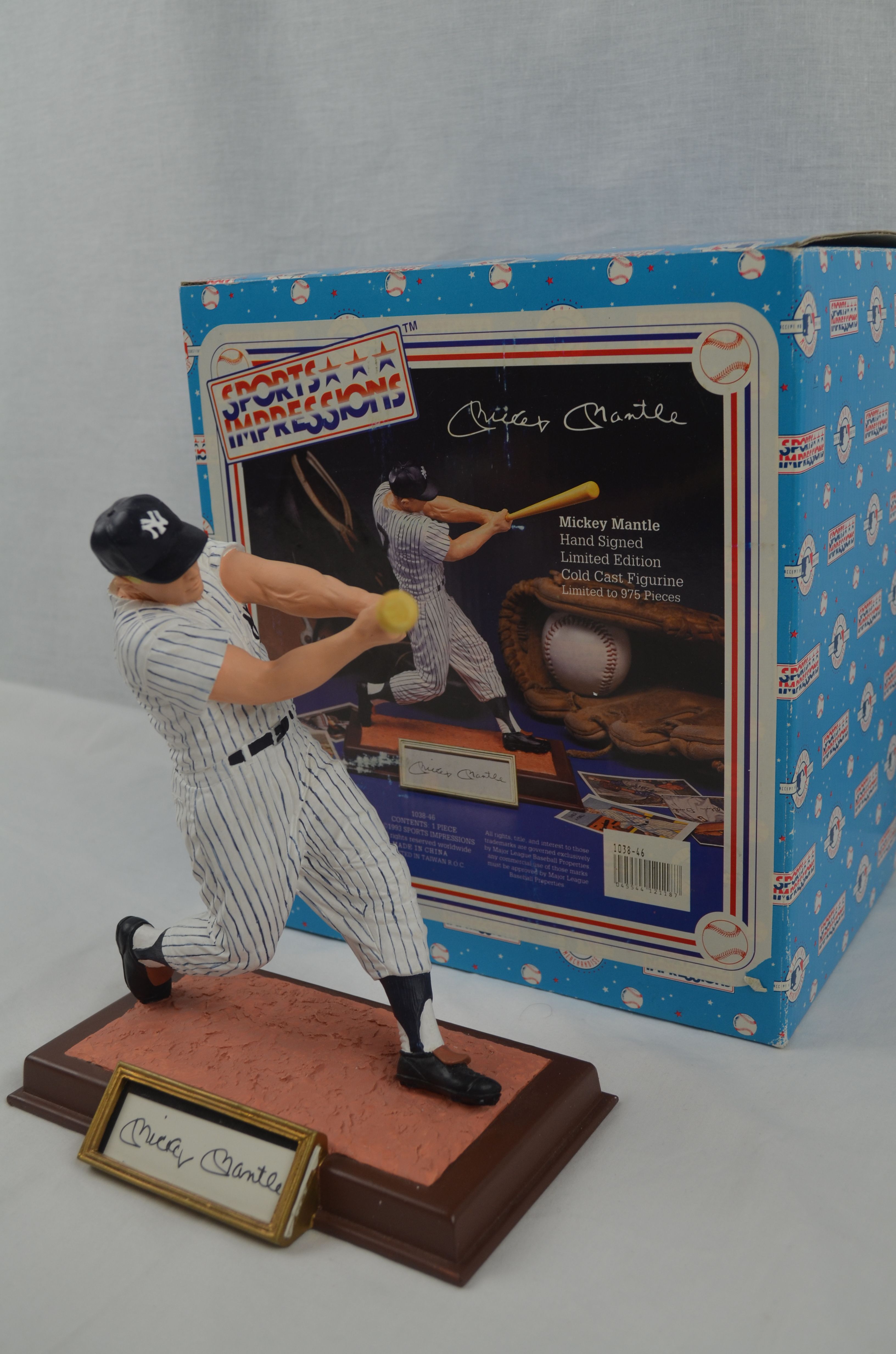 Lot Detail - Mickey Mantle Autographed Limited Edition Sports ...