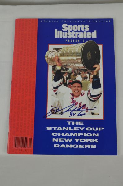 Mark Messier Autographed Photo & Sports Illustrated