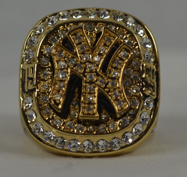 Derek Jeter 1999 New York Yankees World Series Championship Replica Ring