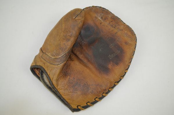 Vintage 1910s Baseball Glove