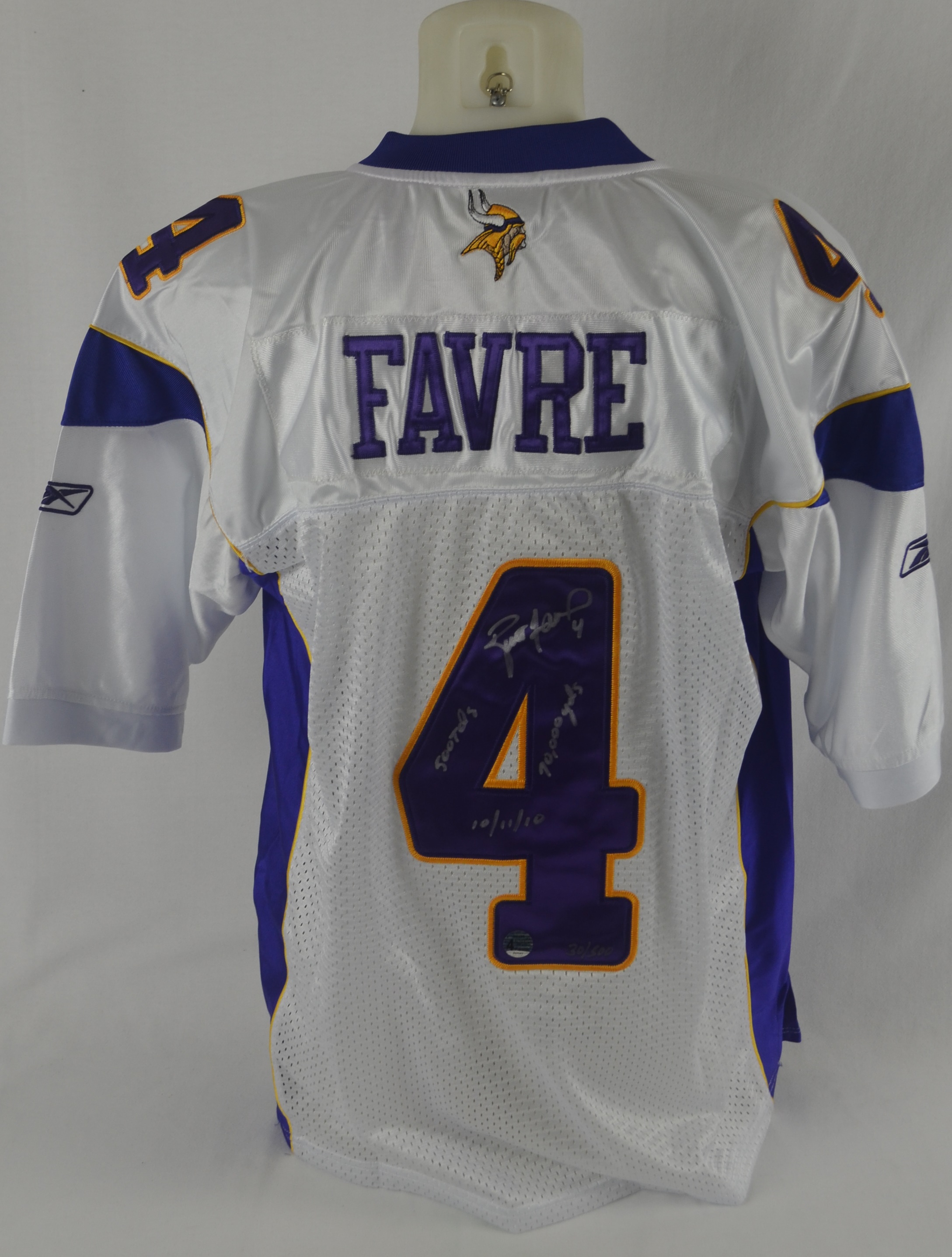 brett favre vikings t shirt