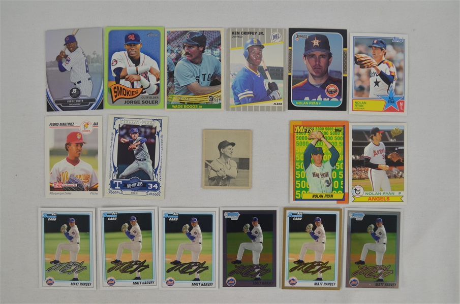 Collection of 17 Ungraded Baseball Cards