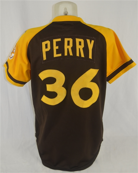 Gaylord Perry 1978 San Diego Padres Professional Model Jersey w/Heavy Use
