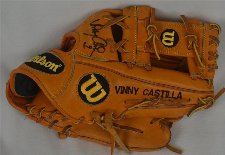 Vinny Castilla Colorado Rockies Wilson Professional Model Fielding Glove