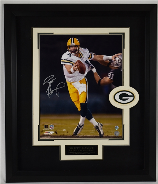 Brett Favre Autographed Green Bay Packers 16x20 Framed Photo 