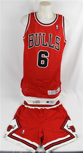 Trent Tucker 1992-93 Chicago Bulls NBA Finals Game Used Road Uniform w/Letter of Provenance *Worn During the Game 6 Title Clincher*