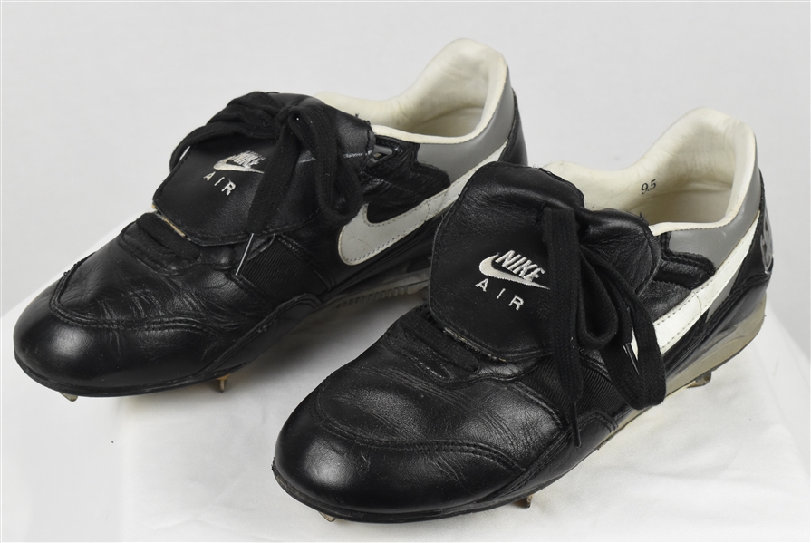 Kirby Puckett Game Used & Dual Signed Nike Baseball Cleats 
