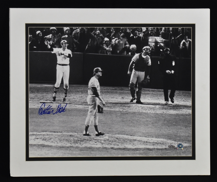 Carlton Fisk Autographed 1975 World Series HR Matted 16x20 Photo