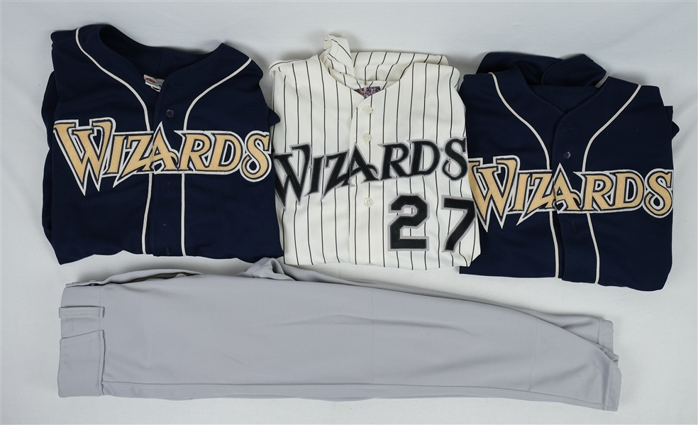 Fort Wayne Wizards Lot of 3 Game Used Jerseys & Pants