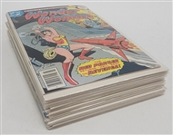 "Wonder Woman" Vintage Comic Book Collection (21)