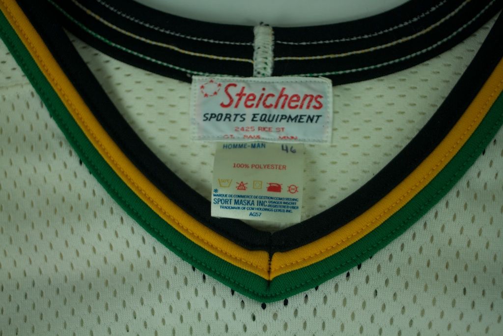 Connor Beaupre on X: My @mnwild Reverse Retro jersey guess Don't think  they'd use the old North Stars logo straight up, but this M from the  alternate at the angle creates a