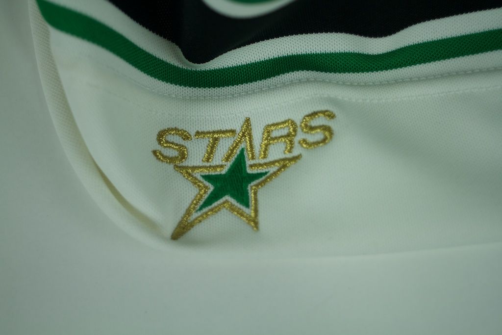 Lot Detail - Minnesota North Stars 75th Anniversary 1991-92 Season Home  White Game Used Jersey