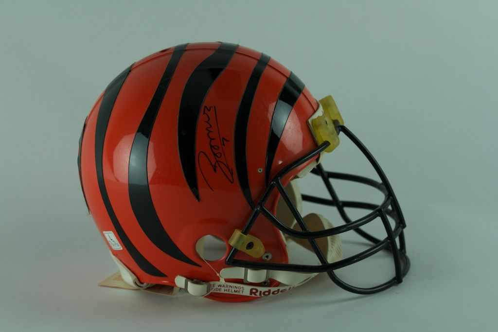 Boomer Esiason, Cincinnati Bengals Editorial Photography - Image of helmet,  boomer: 74116832