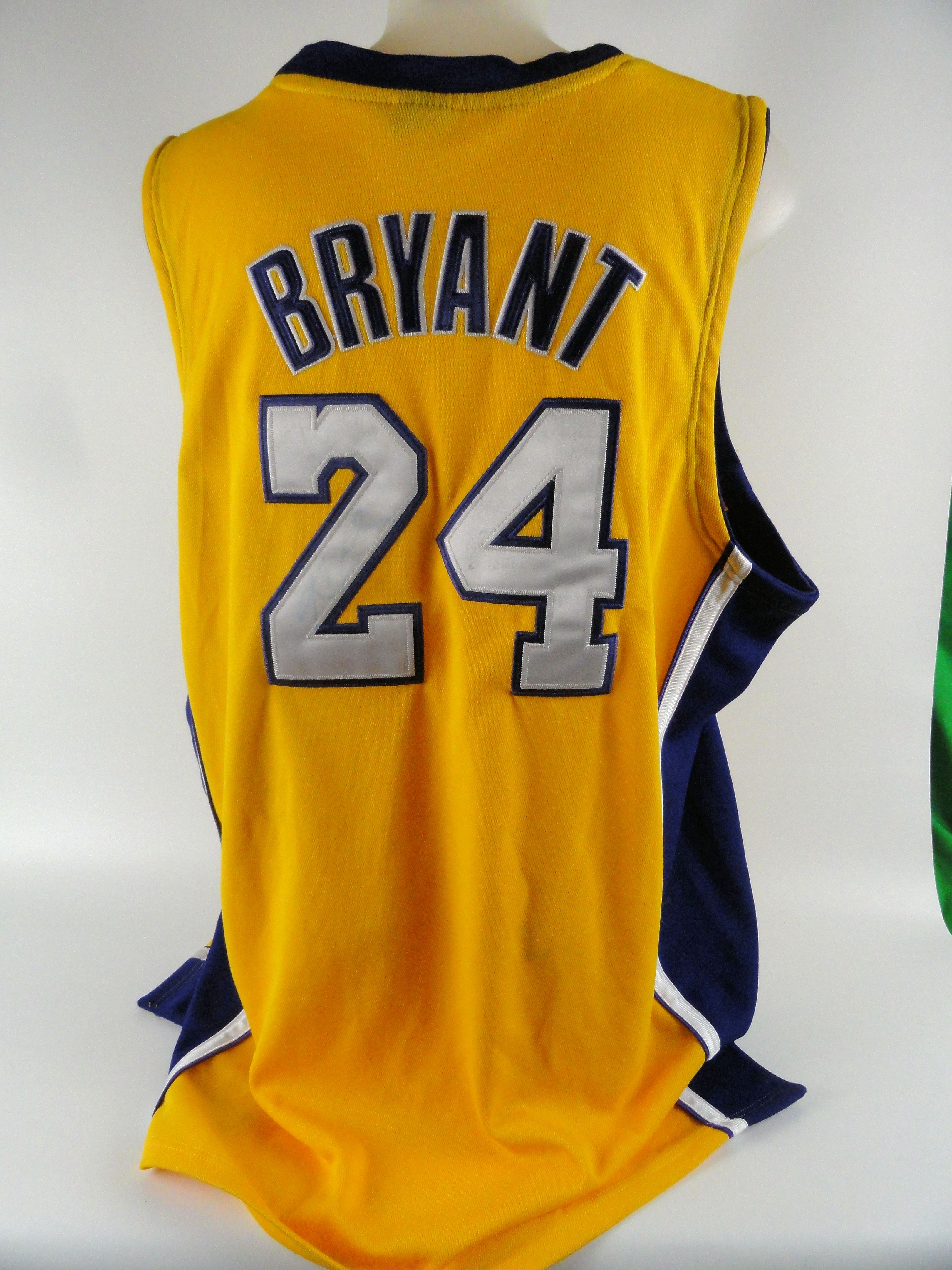 KOBE BRYANT SIGNED LIMITED EDITION NBA FINALS JERSEY