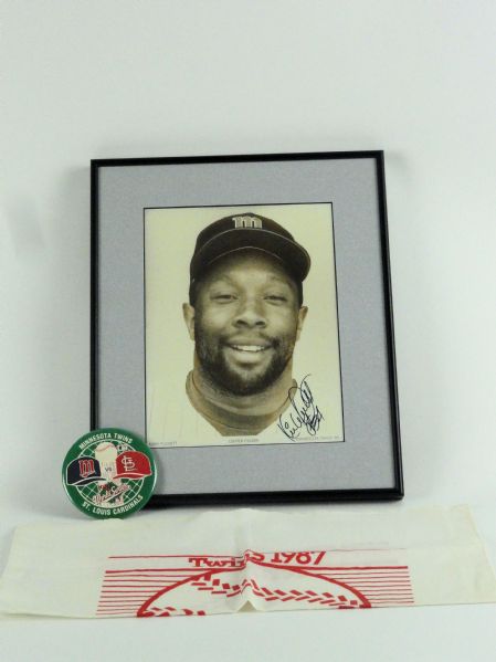 Kirby Puckett Autographed Framed 8x10 Photo w/1987 Homer Hanky & World Series Button
