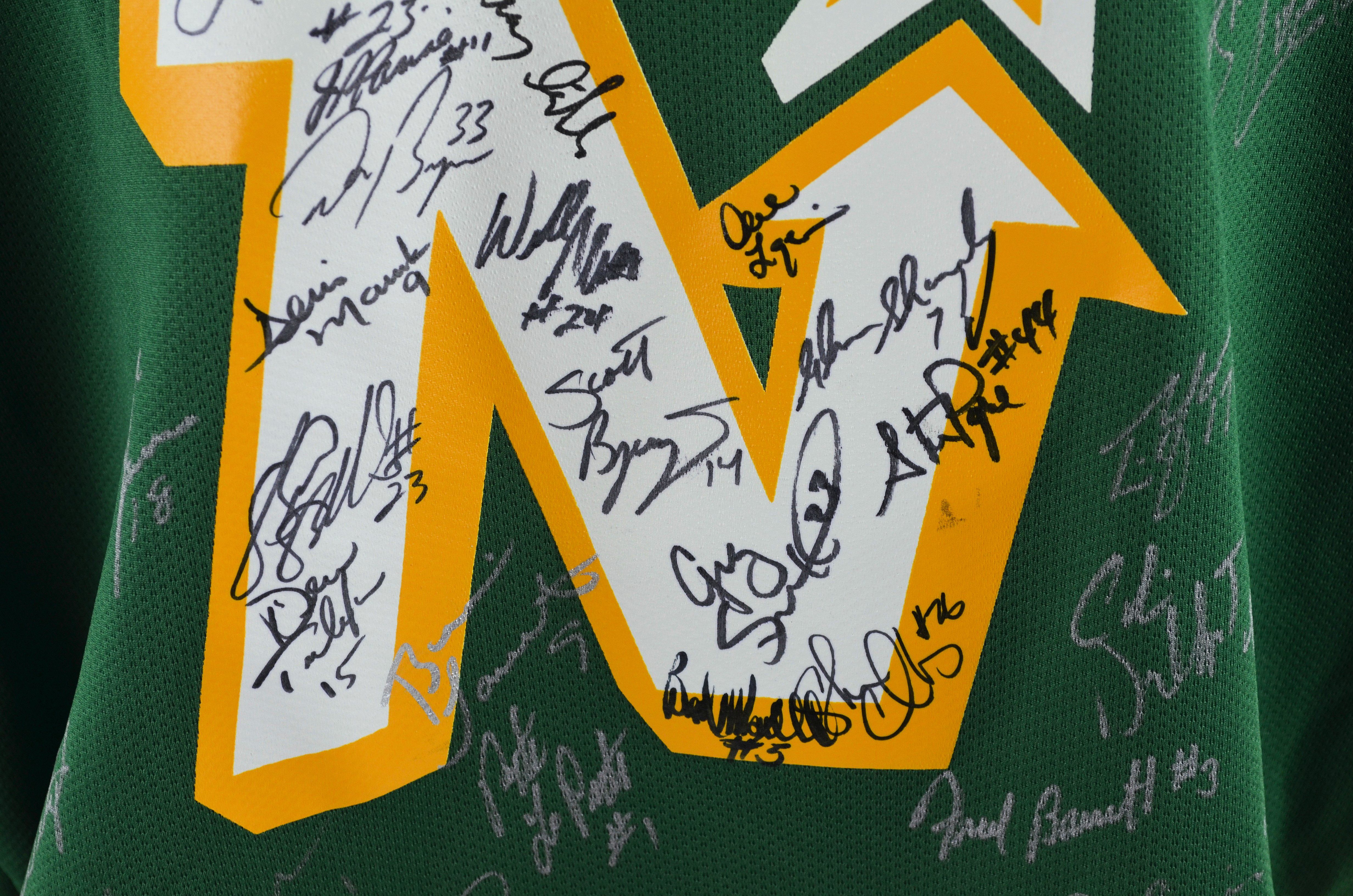 Lot Detail - Minnesota North Stars Legends Signed Jersey w/30