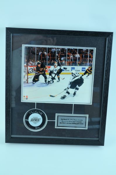 Wayne Gretzky Autographed 802nd Goal Display