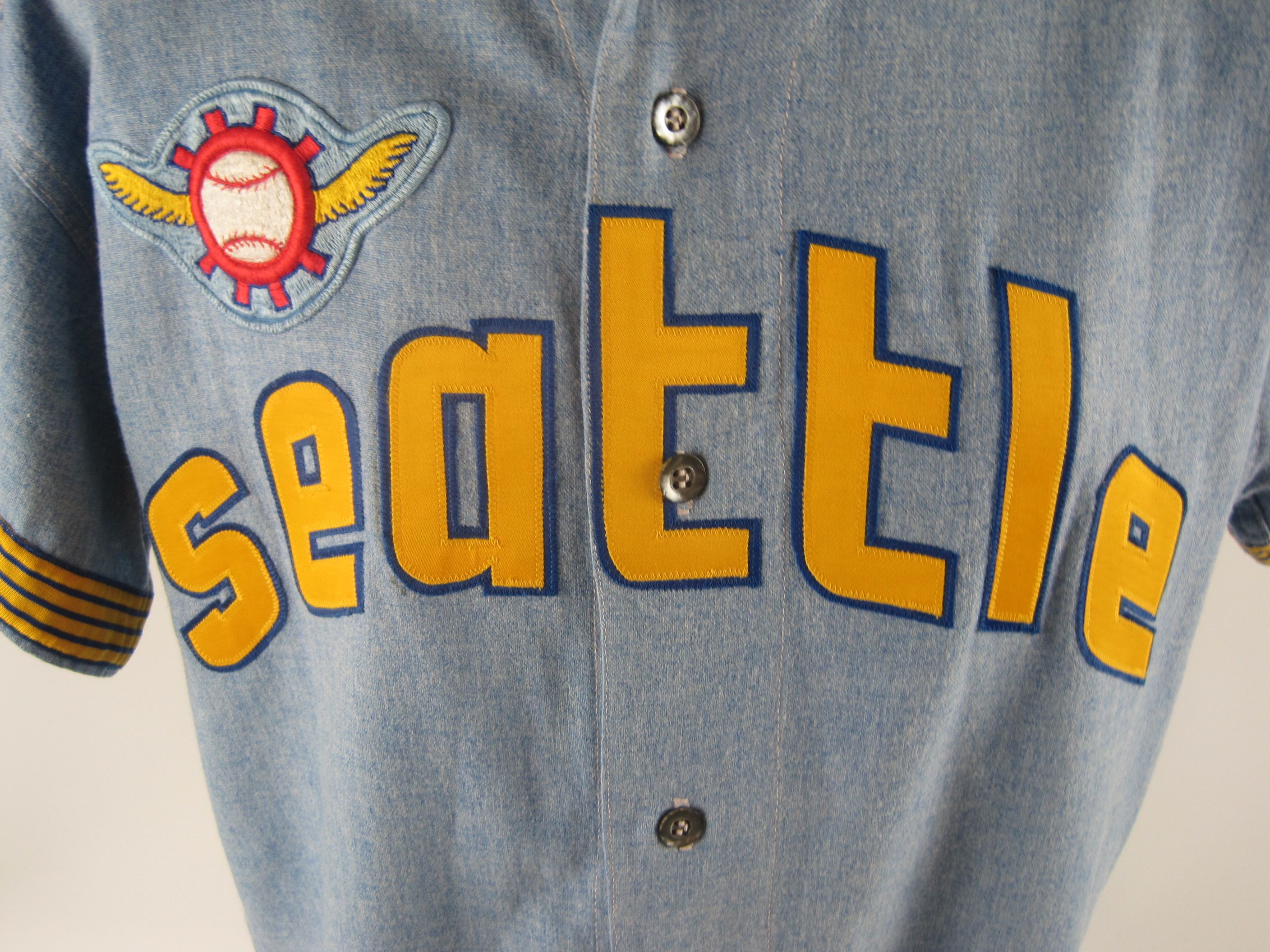 Mitchell & Ness 1969 Seattle Pilots Jersey for Sale in Puyallup