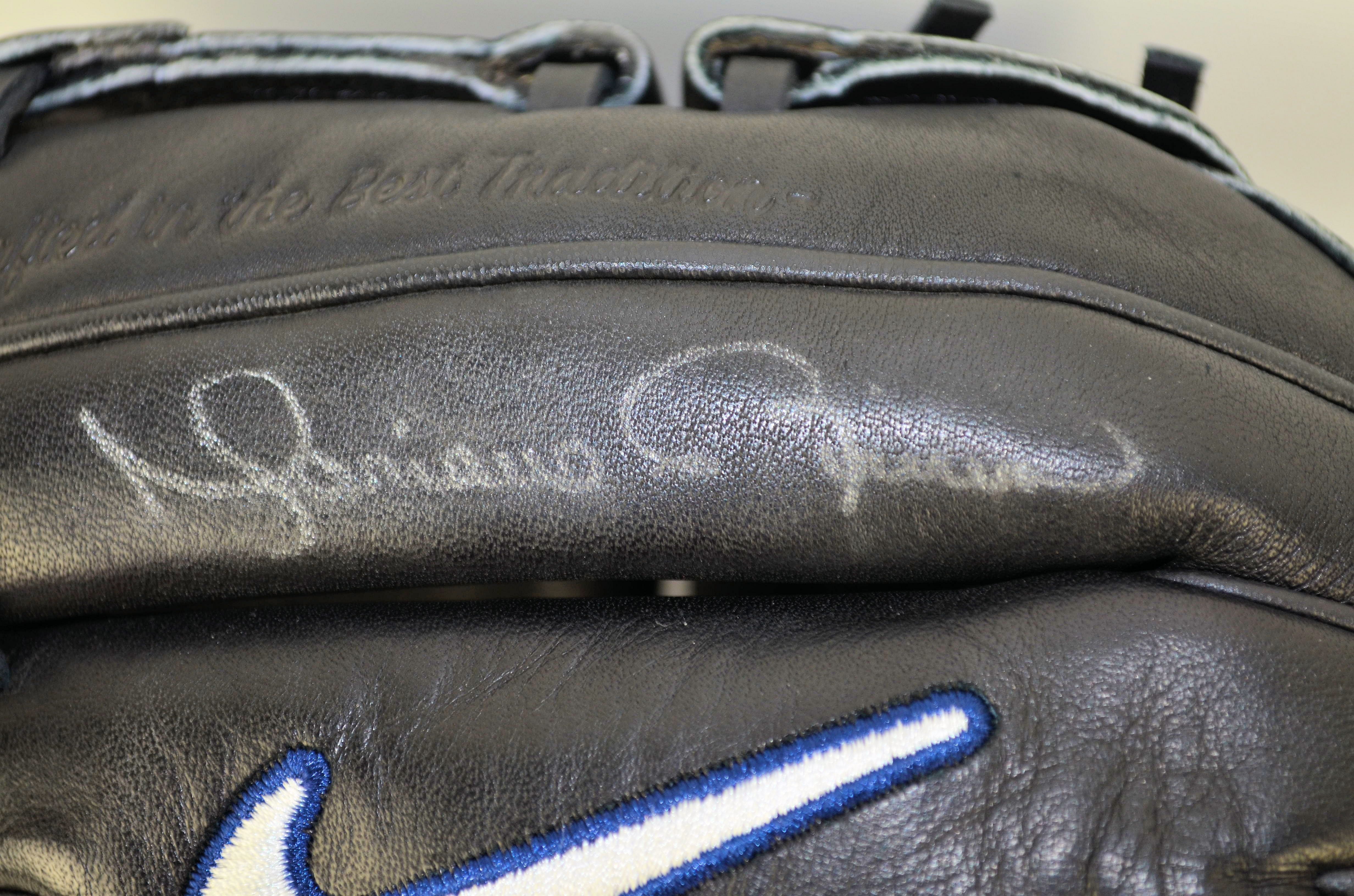 Mariano Rivera Last to Wear 42 Autographed New York Yankees Nike