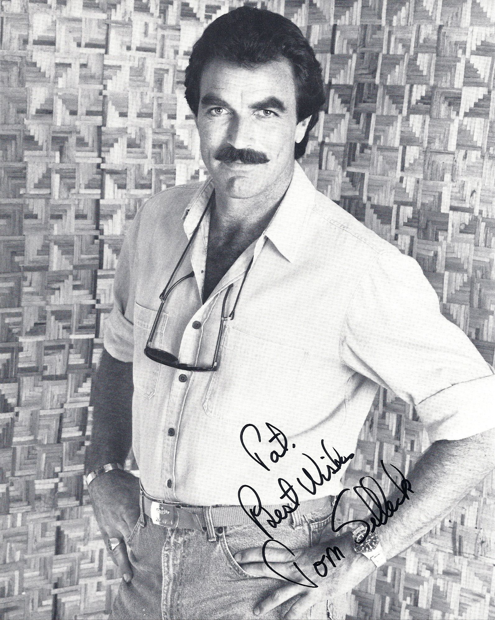 Tom Selleck autographed trading card Magnum PI 1982 TV Show SC #50 Detroit  Tigers Hat