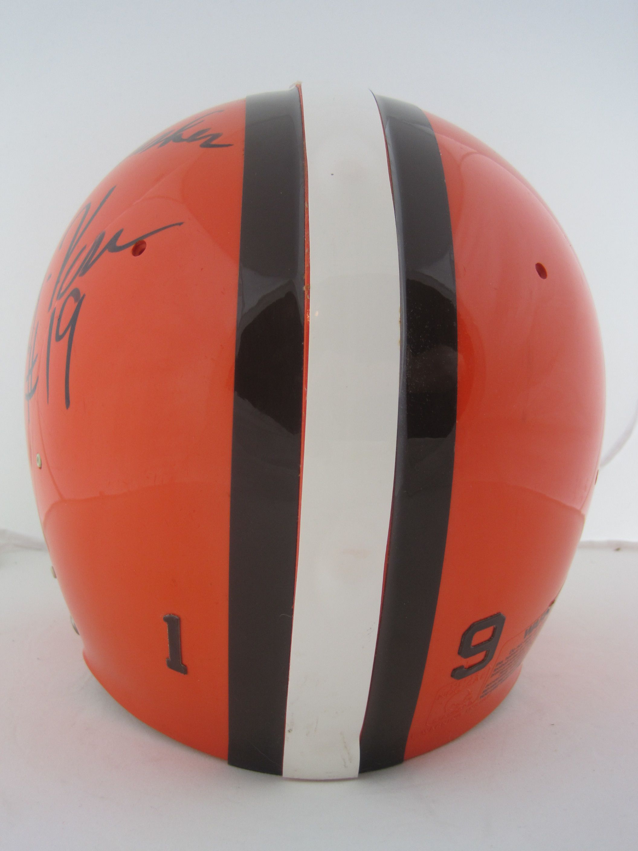 Lot Detail - Bernie Kosar 1988 Cleveland Browns Autographed Professional  Model Helmet w/Heavy Use