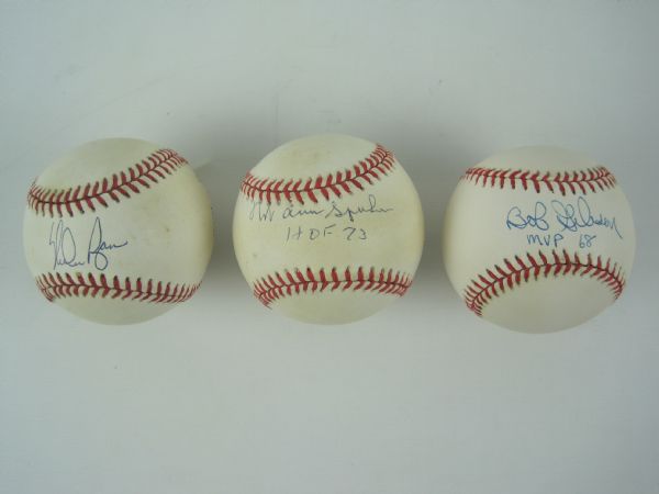 HOF Pitchers Lot of 3 Single Signed Baseballs 