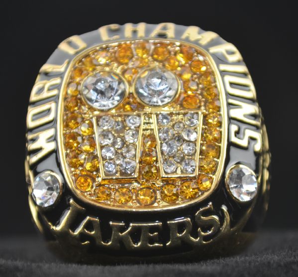 Shaquille ONeal 2001 Los Angeles Lakers NBA Championship Replica Ring