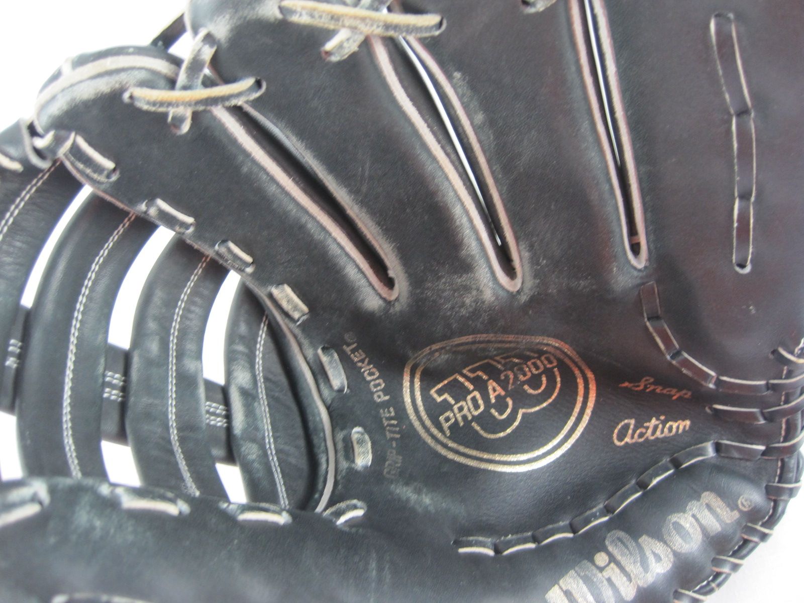 Kirby Puckett Glove 8.5”-9" RH - Minnesota Twins Baseball