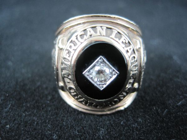 Zoilo Versalles 1965 Minnesota Twins Jostens 14k Gold Ring w/Diamond