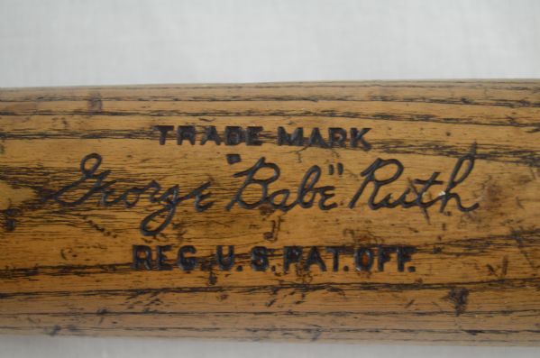 Babe Ruth 1933-35 Louisville Slugger 40 BR Store Model Bat 