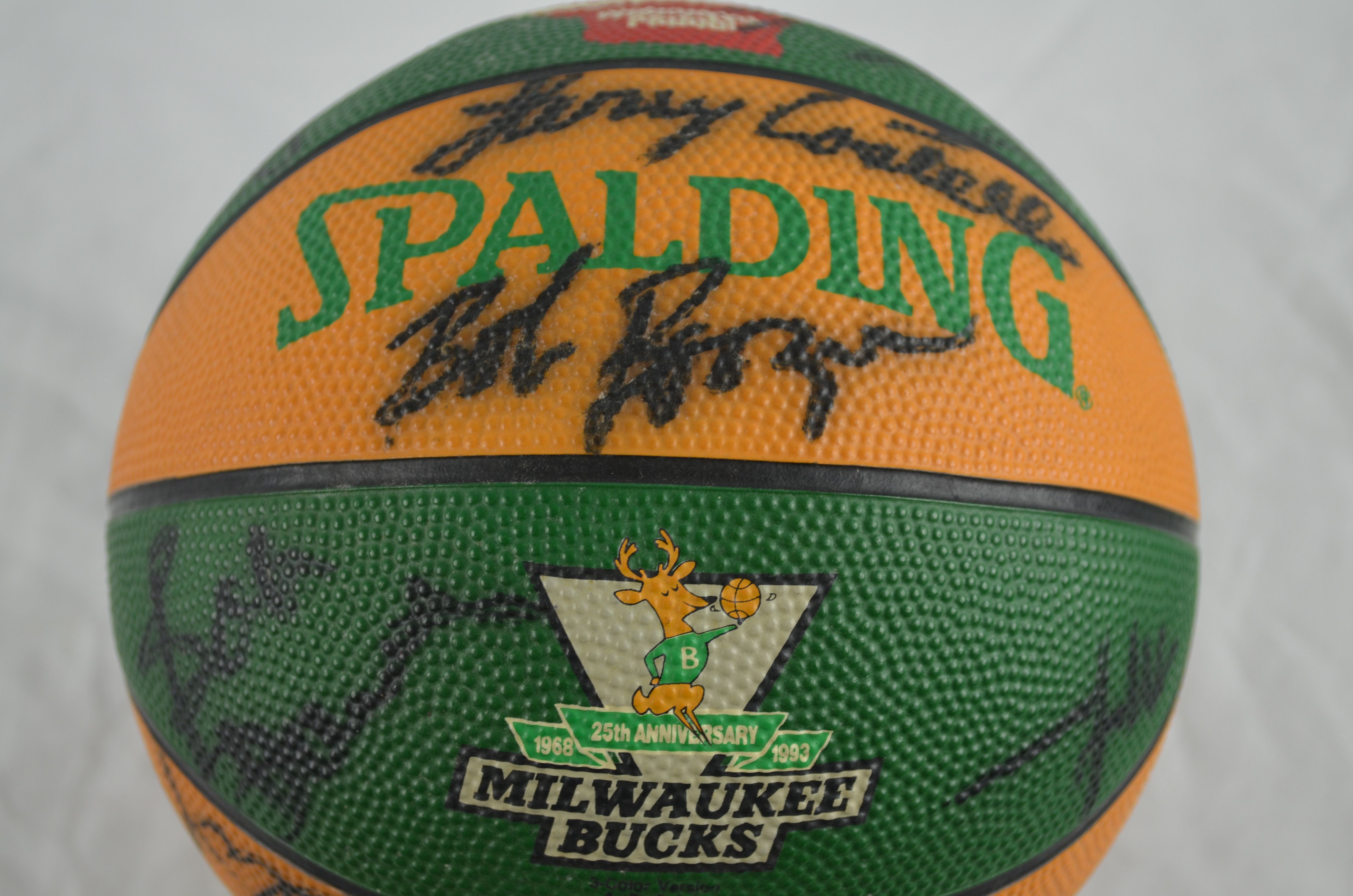 Oscar Robertson Milwaukee Bucks Autographed NBA Finals Champion