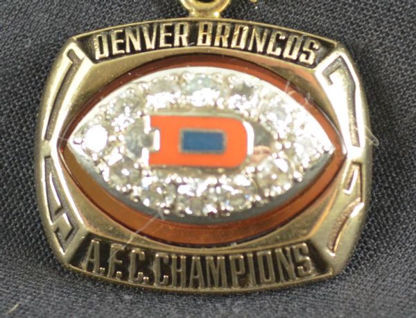 1977 Denver Broncos Super Bowl XII A.F.C. Champions 10K Gold & Diamond Pendant
