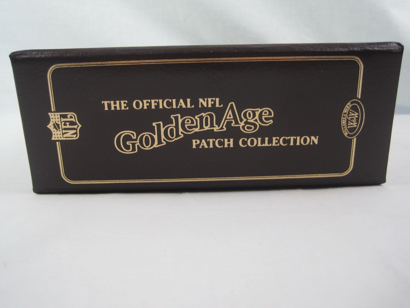 CLEVELAND BROWNS Willabee & Ward NFL GOLDEN AGE FOOTBALL PATCH & INFO STAT  CARD