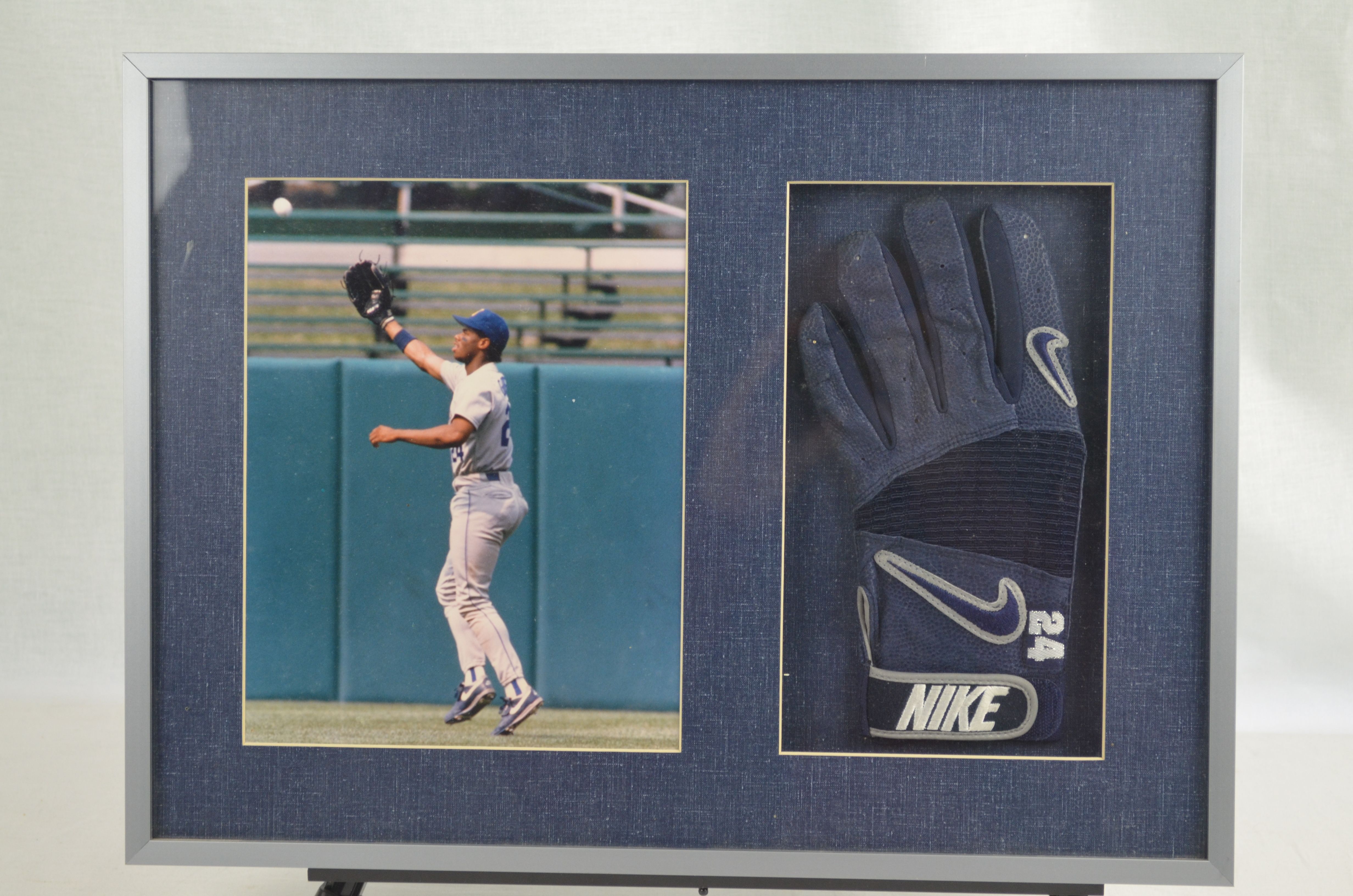 Ken Griffey Jr. Seattle Mariners 8x10 Sports Photo C Unsigned - All Sports  Custom Framing