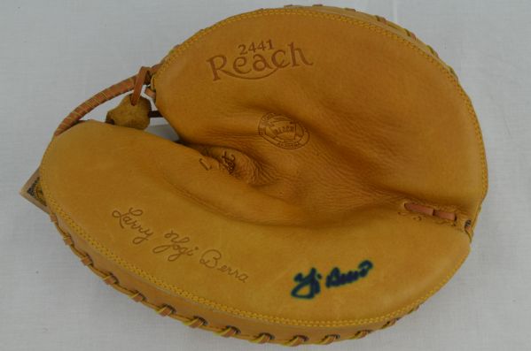 Yogi Berra Autographed Signature Model Catchers Mitt