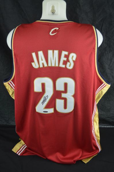 lebron james black cleveland jersey