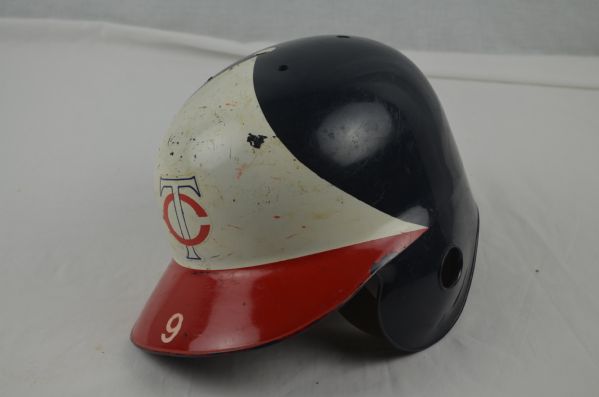 Larry Hisle c. 1973-77 Minnesota Twins Professional Model Helmet w/Heavy Use