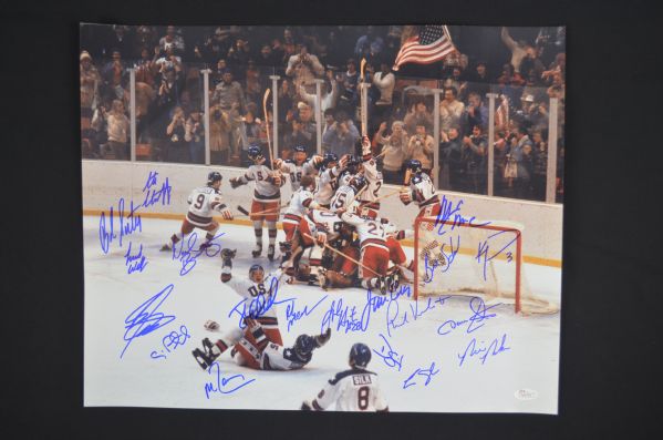 Team USA 1980 Gold Medal Olympic Team Signed Photo w/20 Signatures