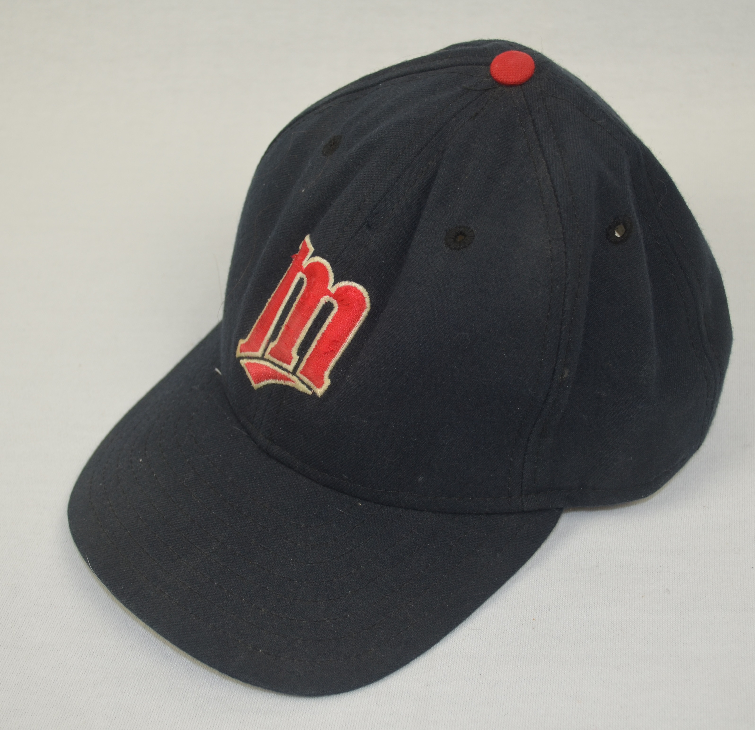 Lot Detail - Kirby Puckett Professional Model Batting Practice Hat w ...