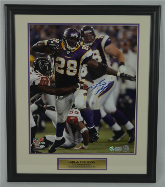 Adrian Peterson Autographed 16x20 Framed Photo