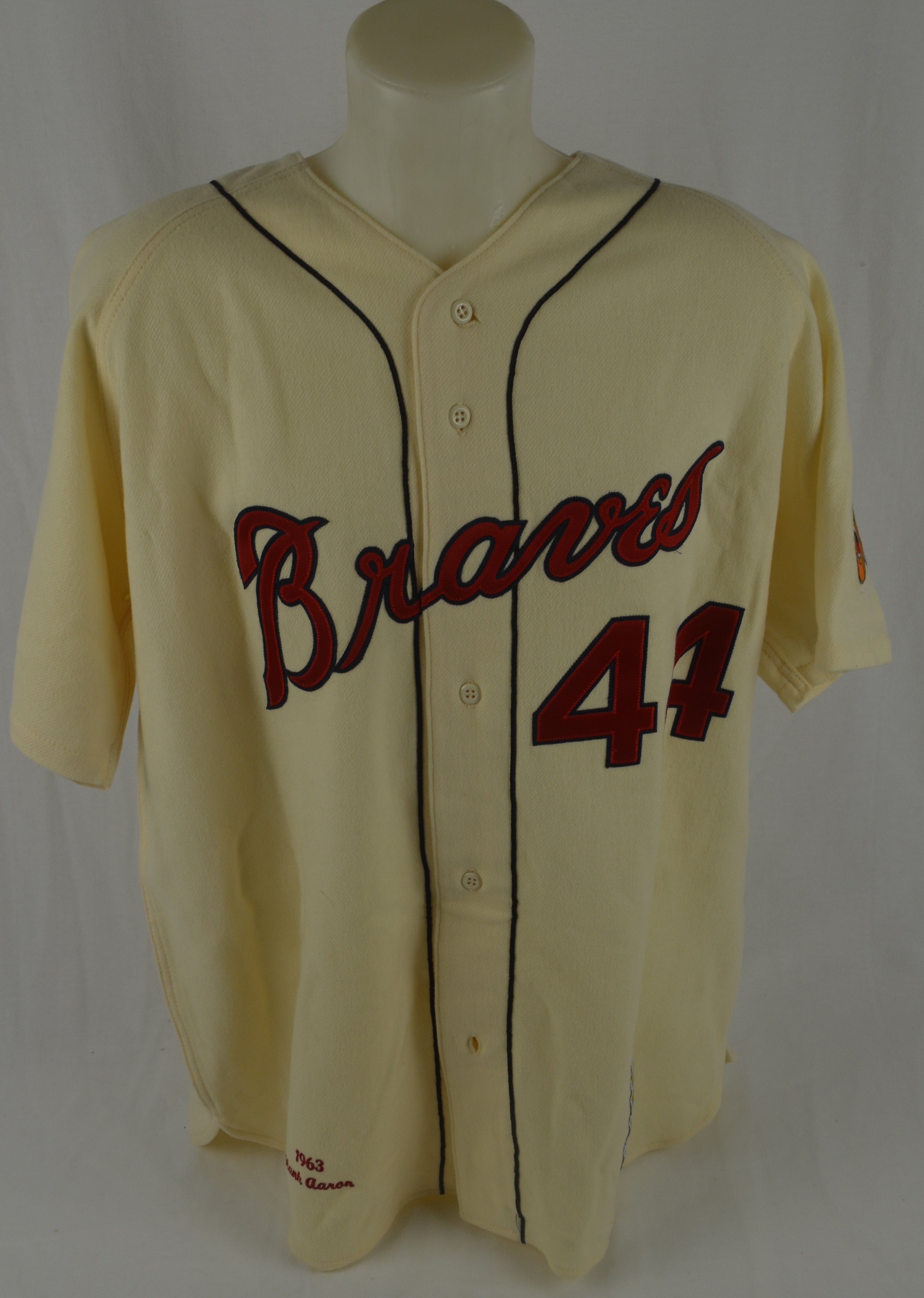 Hank Aaron Signed Milwaukee Braves Flannel Jersey. Baseball, Lot #44086