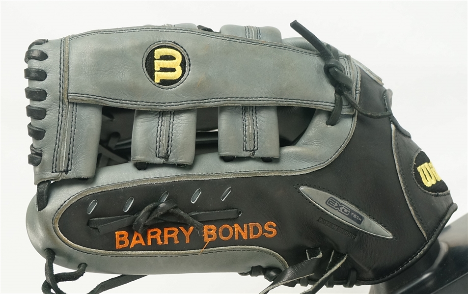 Barry Bonds 2001 San Francisco Giants Wilson Professional Model Fielding Glove 