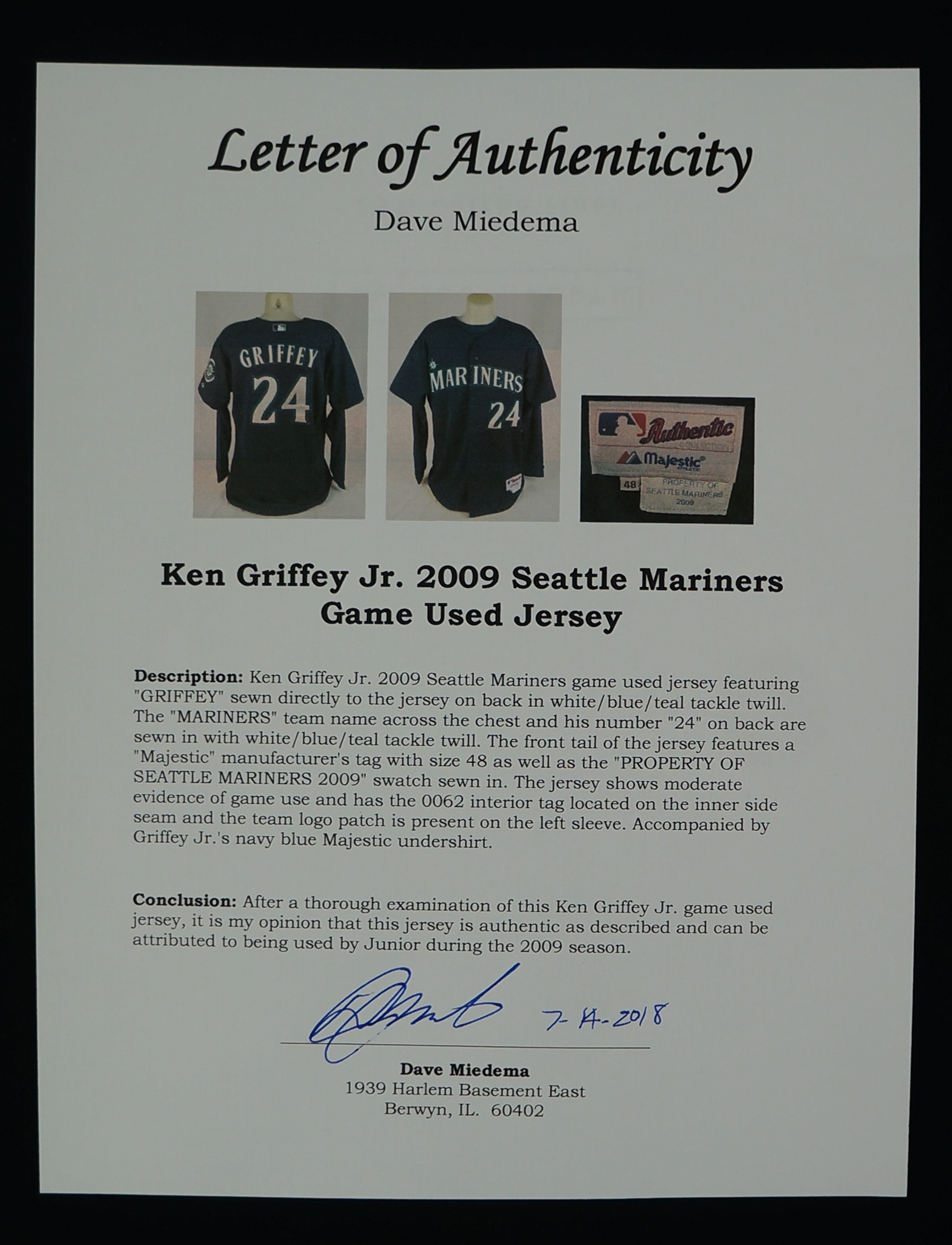 Lot Detail - 1998 Ken Griffey Jr Game Used and Signed Seattle Mariners Home  Sleeveless Jersey (JSA)